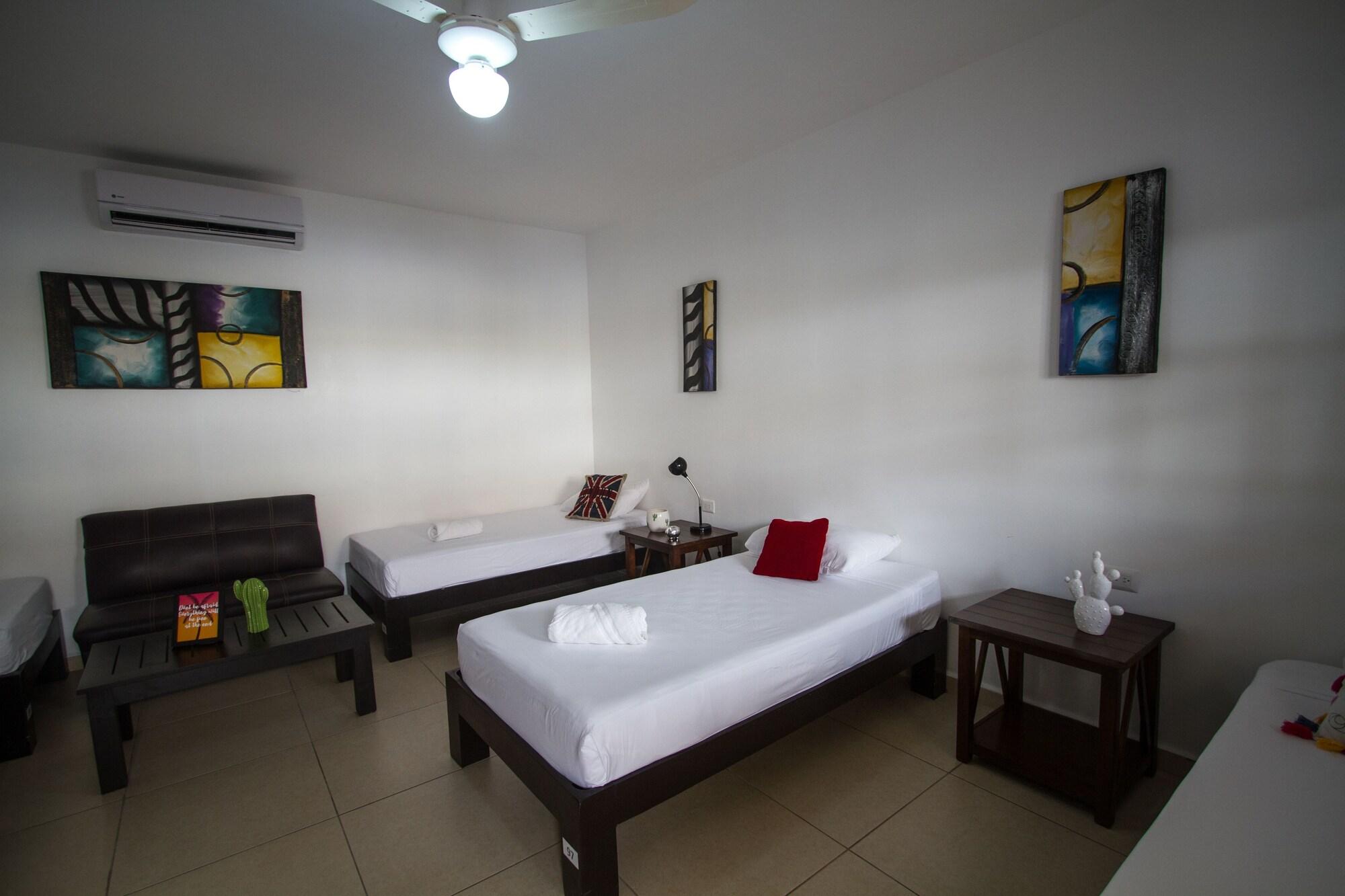 We playa Hotel-Hostel Playa del Carmen Dış mekan fotoğraf