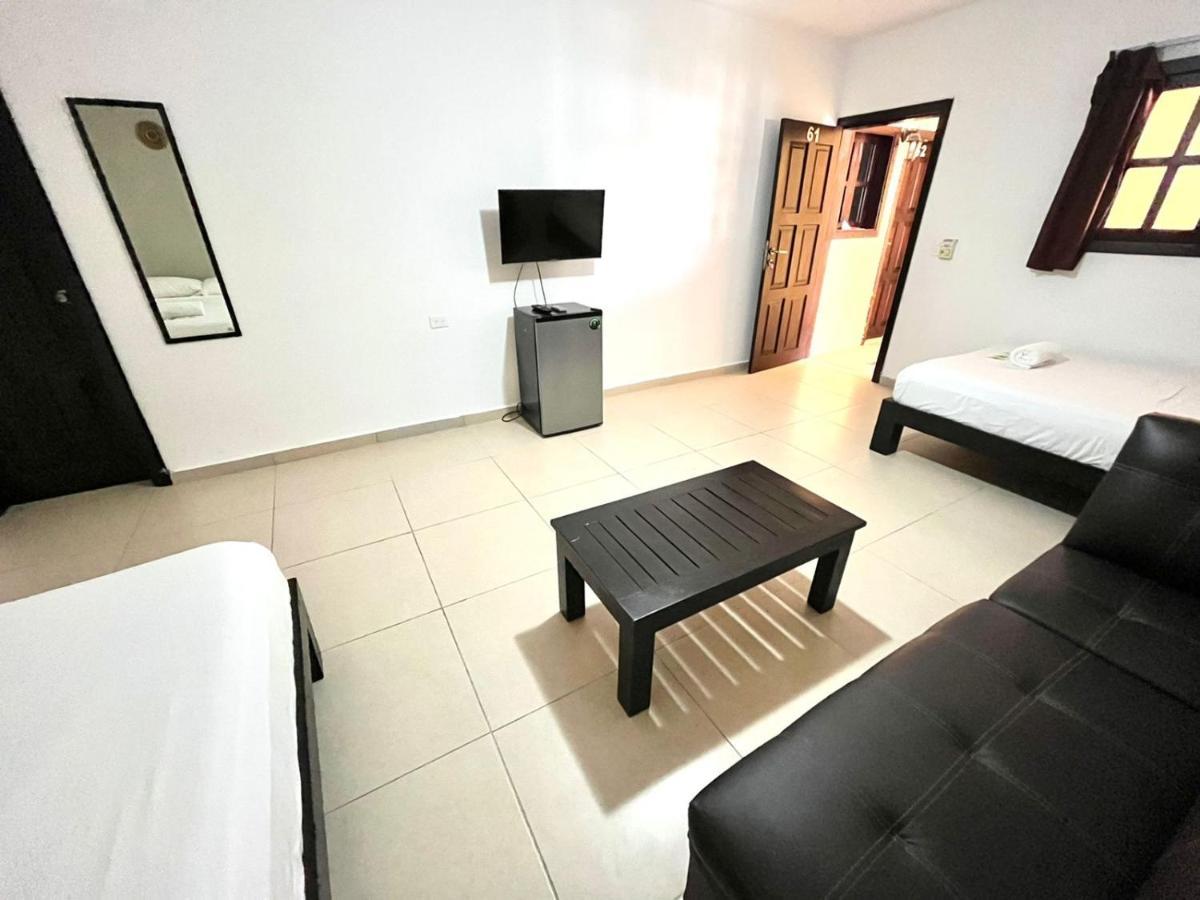 We playa Hotel-Hostel Playa del Carmen Dış mekan fotoğraf